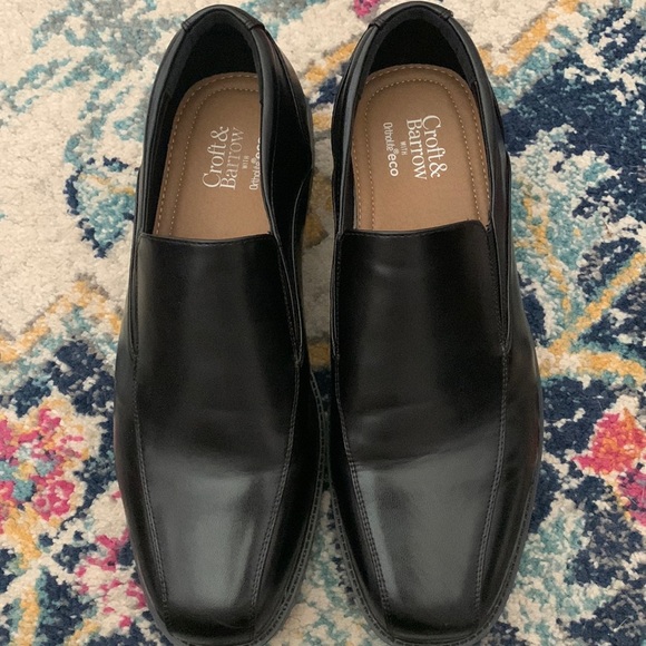 Men’s slip on dress shoes. - Picture 1 of 2